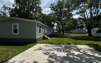 Photo of Tonya T.'s yard after getting lawn care in Bloomington, IN