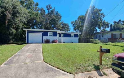 Photo of David N.'s yard after getting lawn care in Pensacola, FL