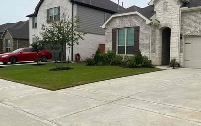 Photo of Kristin K.'s yard after getting lawn care in Huntington, NY