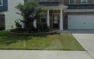 Photo of Jeffery C.'s yard after getting lawn care in Dolton, IL