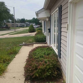 Bush Trimming by S & G Landscaping, Inc. reviewed on October 21, 2024