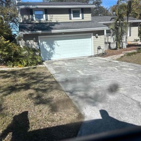 Flower Bed Weeding by Hampton's Landscaping LLC reviewed on May 4, 2025