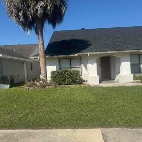 Bush Trimming by Hector&#039;s Lawn Care reviewed on May 14, 2025