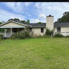 Cleanups by Our Vision Media LLC reviewed on July 4, 2025