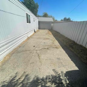 Cleanups by Guillen Lawn Care reviewed on April 18, 2025