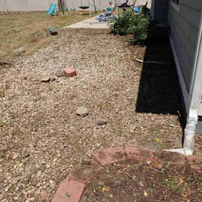 Flower Bed Weeding by David's Landscaping reviewed on November 9, 2017