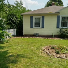 Flower Bed Weeding by Aidens Construction reviewed on May 8, 2022