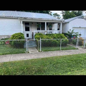 Bush Trimming by Howards Elite Lawn Care and Landscaping reviewed on May 1, 2025