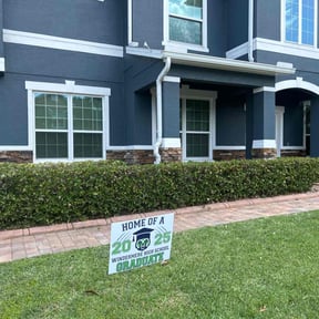 Bush Trimming by Concrete woods reviewed on April 16, 2025