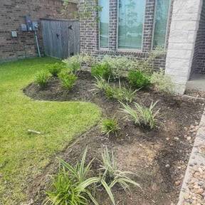 Flower Bed Weeding by Dan's and Rosa's Lawn Care Service reviewed on July 19, 2022