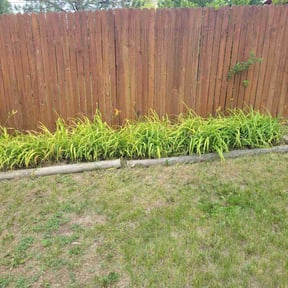 Weeding by kumler lawn care reviewed on May 4, 2022