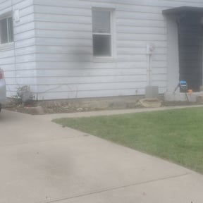 Weed Pulling by Jay R reviewed on July 23, 2025