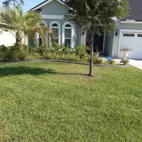 Bush Trimming by Creative Edge lawn & Landscape reviewed on January 28, 2022