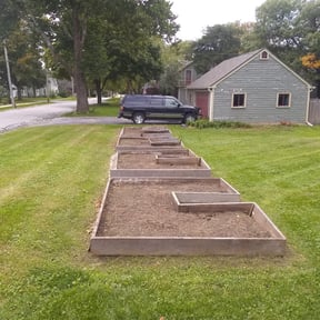 Flower Bed Weeding by LIGHTNING LANDSCAPING & LAND MANAGEMENT reviewed on July 7, 2022
