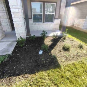 Flower Bed Weeding by Superior Landscape & Maintenance, Inc. reviewed on May 15, 2022