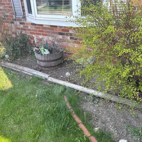 Flower Bed Weeding by Grass Man reviewed on September 1, 2024