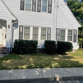 Bush Trimming by Glm landscaping reviewed on July 15, 2022