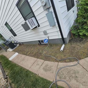 Weeding by FRAMPTON'S LAWN SERVICE reviewed on May 20, 2022