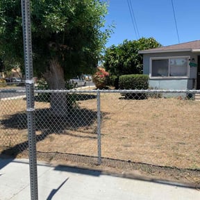 Bush Trimming by Above the Lawn reviewed on April 29, 2020