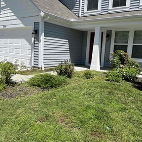 Flower Bed Weeding by Alfords Lawn & Landscaping reviewed on October 22, 2022