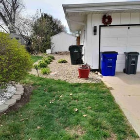 Flower Bed Weeding by Craft's Lawn Care reviewed on March 21, 2022