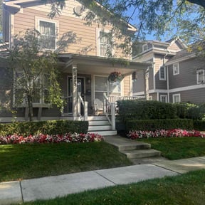 Bush Trimming by Matt’s lawn care reviewed on March 23, 2022