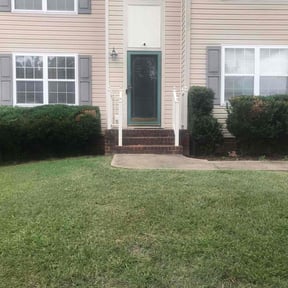 Bush Trimming by Text 2 Cut Lawn Care LLC reviewed on June 30, 2022