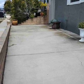Weed Pulling by Cronley Landscaping reviewed on June 2, 2022