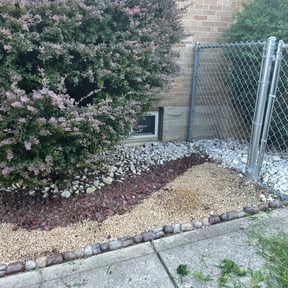 Flower Bed Weeding by Trey Weiler reviewed on May 14, 2022