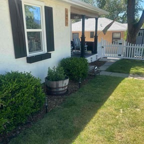 Weeding by Jr&#039;s Landscape reviewed on May 17, 2025