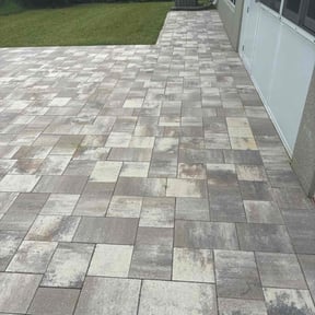 Flower Bed Weeding by Home team maintenance reviewed on August 27, 2024