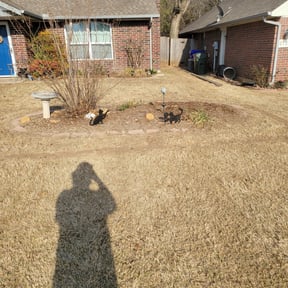 Landscaping by J&E Lawn care reviewed on September 26, 2024
