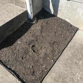 Flower Bed Weeding by Guerrero's Lawn Service reviewed on July 14, 2022