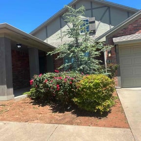 Flower Bed Weeding by Sharp Cuts Lawn Service reviewed on May 4, 2021