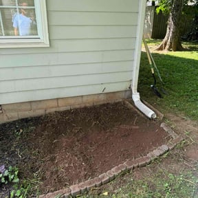 Flower Bed Weeding by Advanced Home & Lawn Care LLC reviewed on April 14, 2022