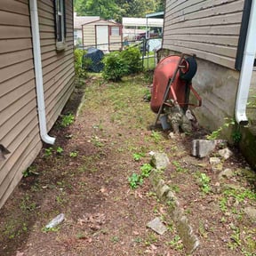 Leaf Removal by J&amp;R LAWN CARE SERVICE reviewed on August 21, 2020