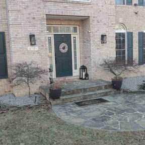 Bush Trimming by 66landscaping LLC reviewed on July 15, 2022