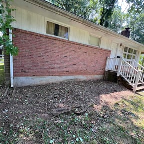 Flower Bed Weeding by Ultimate Landscape Contractor reviewed on June 24, 2022