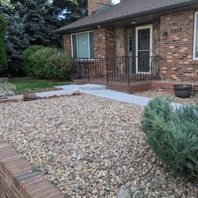 Bush Trimming by Cleancut Landscaping reviewed on April 27, 2025