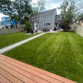 Leaf Removal by Nextdoor Lawn Services LLC reviewed on May 3, 2022