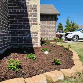 Flower Bed Weeding by A Cut Above reviewed on August 15, 2024