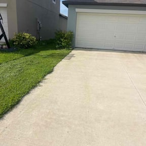 Bush Trimming by Croc Landscape Corp reviewed on April 9, 2025