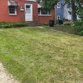 Weeding by C&L landscaping reviewed on June 9, 2022