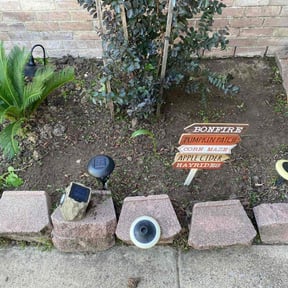 Flower Bed Weeding by Lawn Care and trash removal reviewed on June 16, 2022