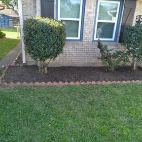 Flower Bed Weeding by GALVRI Lawn and Services reviewed on April 26, 2025