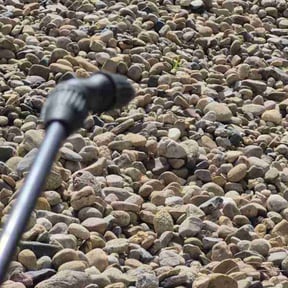 Flower Bed Weeding by Darrie reviewed on August 7, 2022