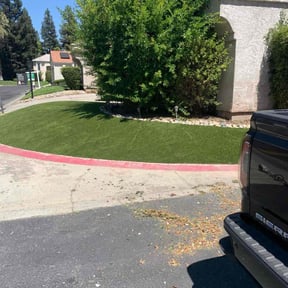 Weeding by GG Landscaping reviewed on May 29, 2025