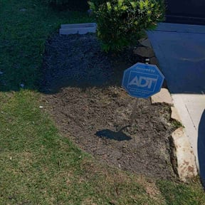Weeding by H-Town Lawn & Fencing reviewed on November 3, 2022