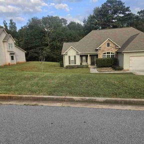 Bush Trimming by Los Hombre Landscaping reviewed on June 9, 2025