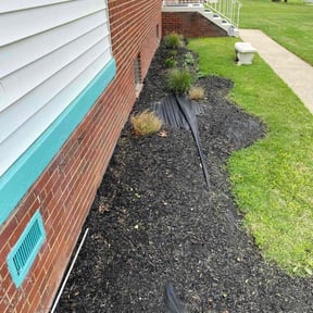 Flower Bed Weeding by Razor Sharp Landscaping reviewed on July 6, 2022